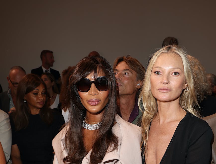naomi campbell and kate moss sitting front row at fendi