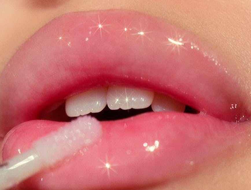 mouth lip teeth