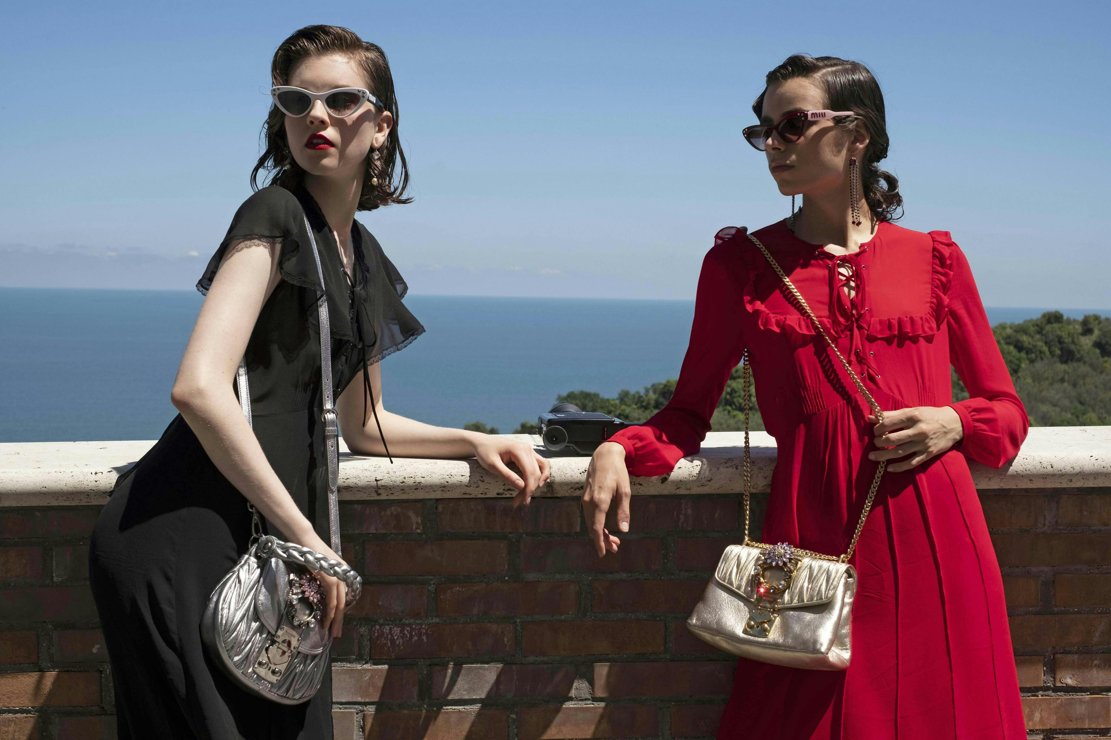 handbag accessories bag accessory person human sunglasses clothing apparel purse