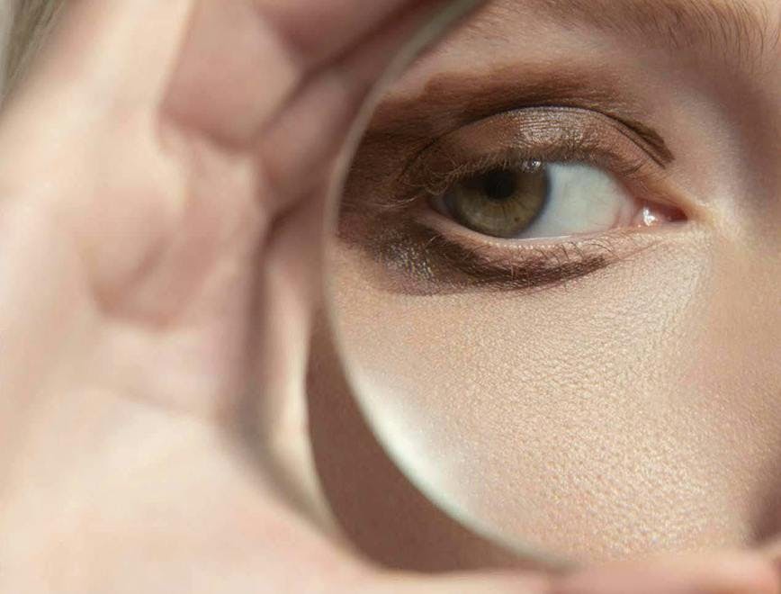 skin person human contact lens