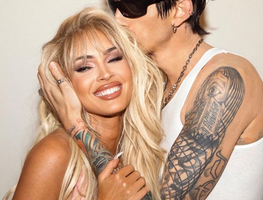 megan fox and machine gun kelly dressed up as pamela anderson and tommy lee