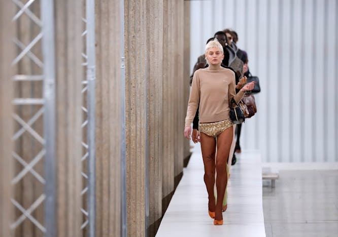 paris adult female person woman fashion long sleeve sleeve bag handbag shorts